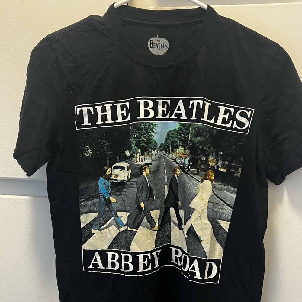 BEATLES MEDIUM SHORT SLEEVE
